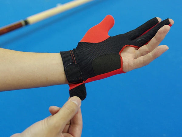 Kamui Quick Dry Billiard Glove | Right Hand | Red